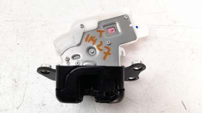 Recambio de cerradura maletero / porton para lexus ux (za10) 2018- referencia OEM IAM 6935076040  