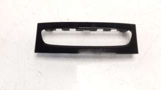 Recambio de moldura para opel grandland x 2017- 1.2 referencia OEM IAM YP00054277  