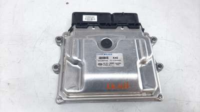 Recambio de centralita motor uce para kia stonic (ybcuv) 2017- 1.0 tgdi cat referencia OEM IAM 3912804045  