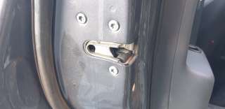 Recambio de cerradura puerta trasera izquierda para jeep renegade 2014- limited 4x4 referencia OEM IAM 52028385  