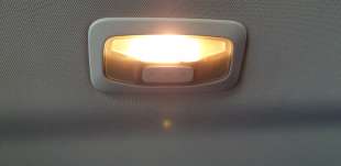 Recambio de luz interior para jeep renegade 2014- limited 4x4 referencia OEM IAM 5VY31MS7AA  