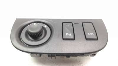 Recambio de mando retrovisor para dacia sandero 2012- 0.9 tce cat referencia OEM IAM 684937116R  