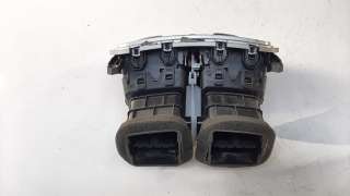 Recambio de aireador central para hyundai tucson 2015- 1.6 cat referencia OEM IAM 97040D7000  