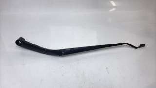 Recambio de brazo limpia delantero derecho para hyundai tucson 2015- 1.6 cat referencia OEM IAM 98321D3000  