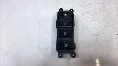 Recambio de mando multifuncion para hyundai tucson 2015- 1.6 cat referencia OEM IAM 93300D7600  