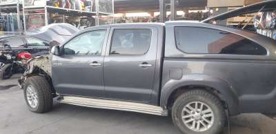 Recambio de caja cambios para toyota hilux (kun) 2005-2016 3.0 turbodiesel referencia OEM IAM 330300K753 361000K200 