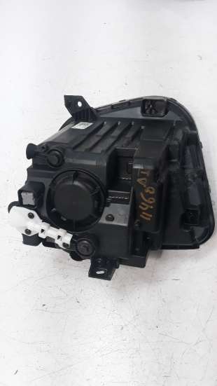 Recambio de faro izquierdo para hyundai tucson 2015- referencia OEM IAM 92101N7100   2