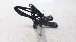 Recambio de estribo lateral para yamaha yzf-r6 2017- referencia OEM IAM B7N2746100  