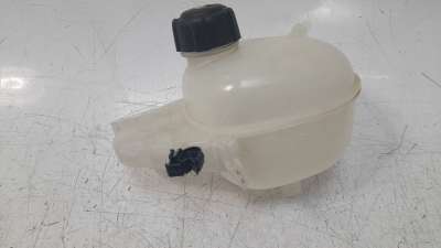 Recambio de deposito expansion para smart fortwo coupe 2014- referencia OEM IAM A4535000049  