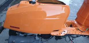 Recambio de moldura para lambretta v200 special flex 2021- special flex referencia OEM IAM L65602LMBKG00  