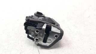 Recambio de cerradura puerta trasera derecha para toyota corolla (e21) 2019- referencia OEM IAM 6905002580  
