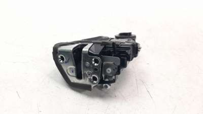 Recambio de cerradura puerta trasera izquierda para toyota corolla (e21) 2019- referencia OEM IAM 6906002580  