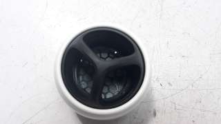 Recambio de rejilla aireadora para smart forfour 2014- referencia OEM IAM 687504072R  