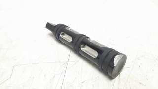 Recambio de estribo lateral para harley-davidson street 2014-2020 referencia OEM IAM 3303299  