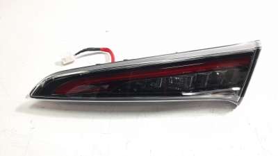 Recambio de piloto trasero derecho interior para toyota corolla (e21) 2019- referencia OEM IAM 8158102B80  