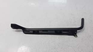 Recambio de moldura para lambretta v200 special flex 2021- special flex referencia OEM IAM 64550XK10000  