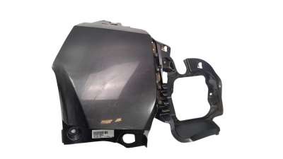 Recambio de molduras traseras para jeep renegade 2014- limited 4x4 referencia OEM IAM 735585021  
