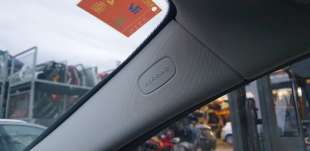 Recambio de airbag cortina delantero derecho para mercedes-benz clase c (w205) familiar 2014- cdi cat referencia OEM IAM 2058601 2