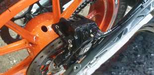 Recambio de pinza de freno trasera derecha para ktm 125 duke 2016- 125 duke referencia OEM IAM 94513080000  