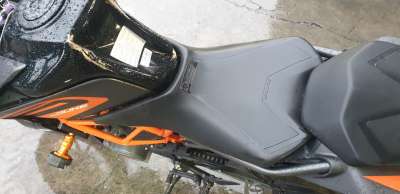 Recambio de asiento para ktm 125 duke 2016- 125 duke referencia OEM IAM 93007040000  