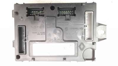 Recambio de caja reles / fusibles para renault clio iv 2012- 0.9 referencia OEM IAM 284B10447R  