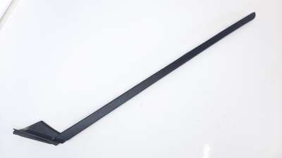 Recambio de moldura para hyundai i20 active 2015- 1.0 tgdi cat referencia OEM IAM 86141Q0000  
