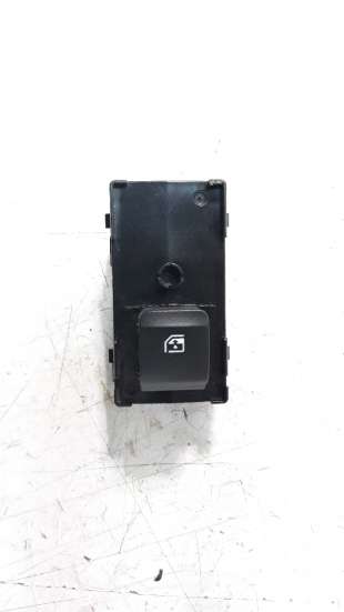 Recambio de mando elevalunas delantero derecho para hyundai tucson 2015- referencia OEM IAM 93581N70504X  