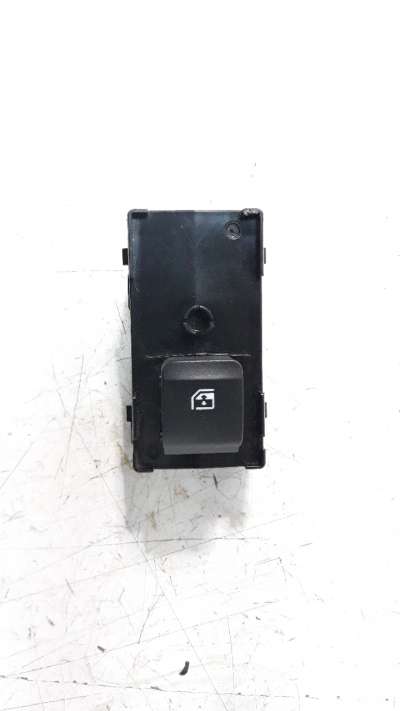 Recambio de mando elevalunas delantero derecho para hyundai tucson 2015- referencia OEM IAM 93581N70504X  