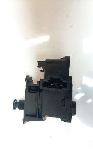 Recambio de tapa exterior combustible para seat leon st (5f8) 2013- 2.0 tdi referencia OEM IAM 7P0810773F  