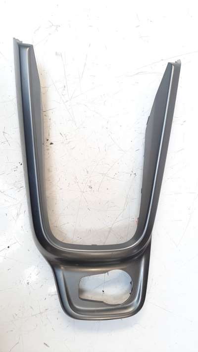 Recambio de moldura para suzuki vitara 2015- 1.4 16v boosterjet cat referencia OEM IAM 7581154P3  