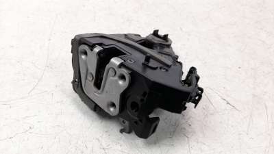 Recambio de cerradura puerta trasera izquierda para renault captur ii 2019- 1.3 tce referencia OEM IAM 825031538R  