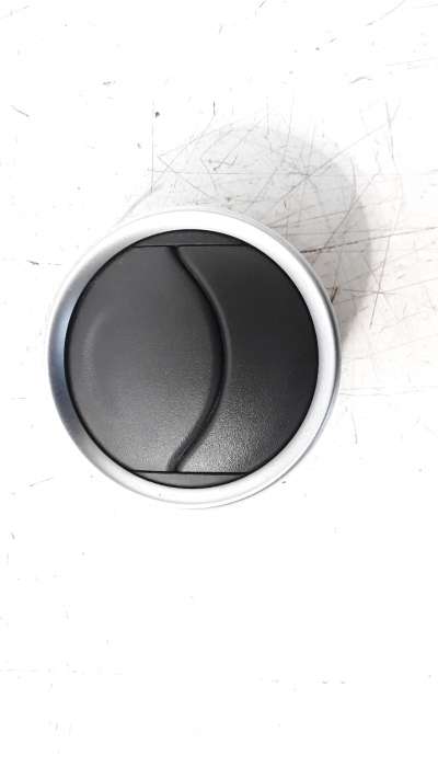 Recambio de rejilla aireadora para suzuki vitara 2015- 1.4 16v boosterjet cat referencia OEM IAM 7363054P0  