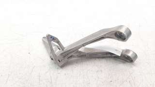 Recambio de estribo lateral para honda cb 125 f 2015- referencia OEM IAM 50725K94T00  
