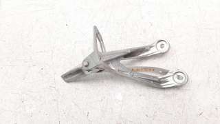 Recambio de estribo lateral para honda cb 125 f 2015- referencia OEM IAM 50725K94T00  