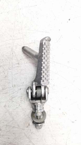 Recambio de estribo lateral para honda cb 125 f 2015- referencia OEM IAM 50665MEL000  