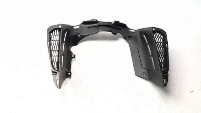 Recambio de moldura para honda cb 125 f 2015- referencia OEM IAM 64421K98E000  