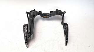 Recambio de moldura para honda cb 125 f 2015- referencia OEM IAM 64421K98E000  