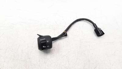 Recambio de piña luces izquierda para honda cb 125 f 2015- referencia OEM IAM 35200K98E02  