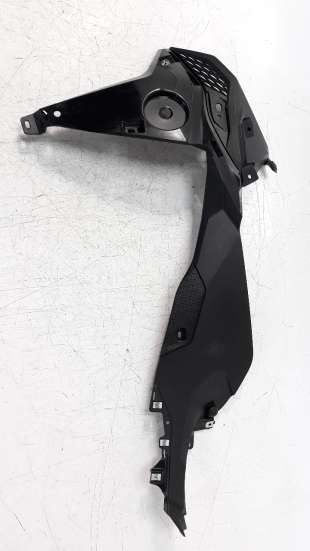 Recambio de moldura para bmw f 900 r 2019- referencia OEM IAM 46638403853  