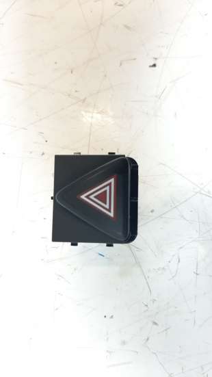 Recambio de warning para hyundai kona 2017- 1.0 tgdi cat referencia OEM IAM 93790J9000  