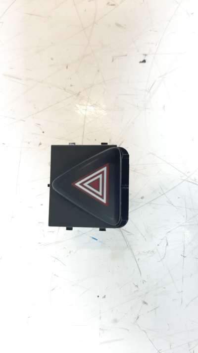 Recambio de warning para hyundai kona 2017- 1.0 tgdi cat referencia OEM IAM 93790J9000  