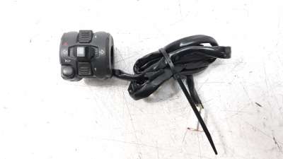 Recambio de piña luces izquierda para ducati scrambler 2014-2020 referencia OEM IAM 65110171E  