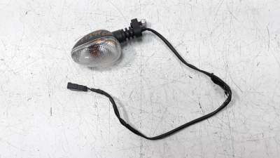 Recambio de piloto delantero derecho para ducati scrambler 2014-2020 referencia OEM IAM 53040155B  