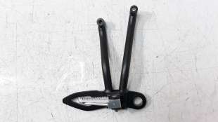 Recambio de estribos laterales para yamaha mt-125 2019- referencia OEM IAM B1VF742L00  