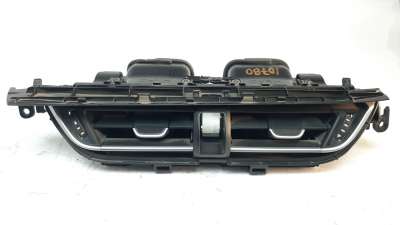 Recambio de rejilla aireadora para toyota c-hr 2016- referencia OEM IAM 55670F4010  