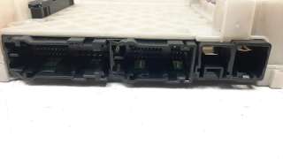 Recambio de caja reles / fusibles para toyota c-hr 2016- referencia OEM IAM 82730F4010B  