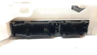 Recambio de caja reles / fusibles para toyota c-hr 2016- referencia OEM IAM 82730F4010B  