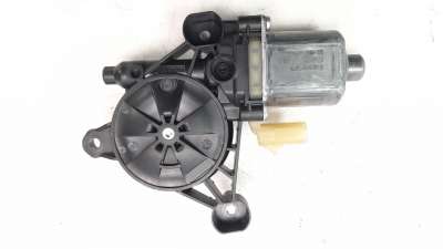 Recambio de motor elevalunas trasero derecho para jeep compass ii 2017- 2.0 m-jet cat referencia OEM IAM C54625  