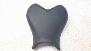 Recambio de asiento para yamaha yzf-r 7 2023- yzf-r 7 referencia OEM IAM BEB2471000  