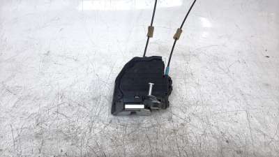 Recambio de cerradura puerta trasera derecha para toyota rav4 2018- referencia OEM IAM 6905048060  